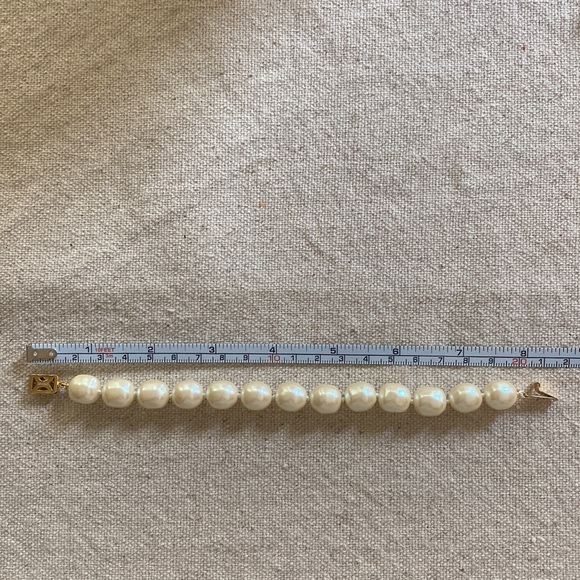 Monet, 13-Freshwater Pearls w/ Gold snap closure, hand knot, brand new condition - Picture 8 of 8